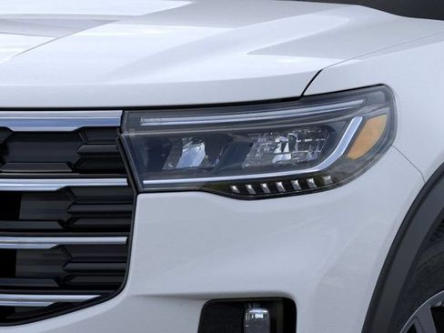 New 2026 Ford Explorer Active AWD/4WD image 18