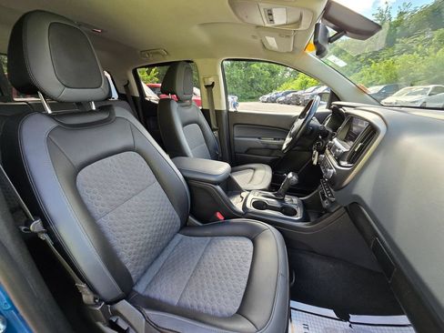 Used 2021 Chevrolet Colorado Z71 AWD/4WD image 17