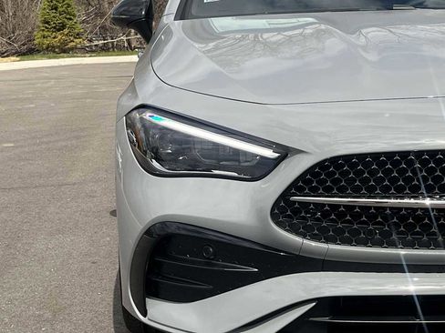 New 2026 Mercedes-Benz CLE 300 4MATIC Coupe image 22