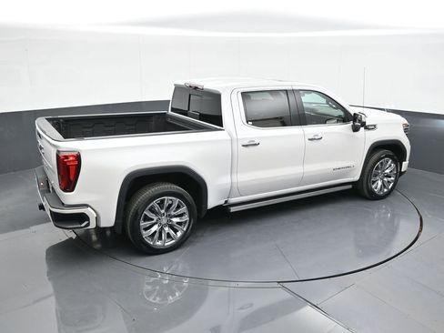 Used 2024 GMC Sierra 1500 Denali w/ Denali Reserve Package AWD/4WD image 57