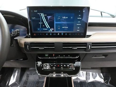 Used 2024 Lincoln Corsair AWD w/ Equipment Group 101A image 35