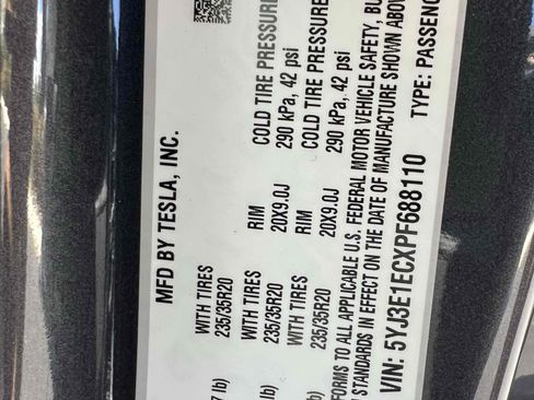 Used 2023 Tesla Model 3 Performance image 11