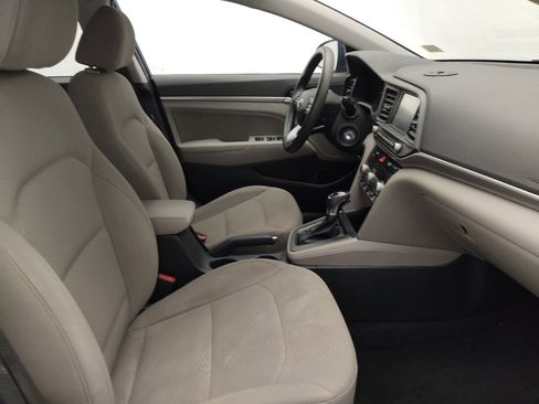 Used 2020 Hyundai Elantra SEL FWD image 21