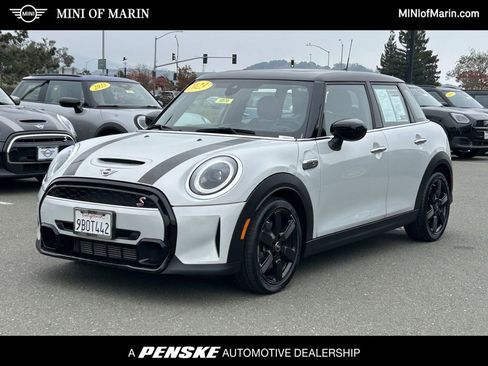 Used 2023 MINI Cooper S image 1