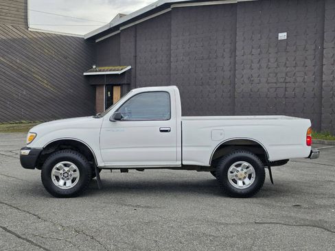 Used 2000 Toyota Tacoma 4x4 Regular Cab image 4