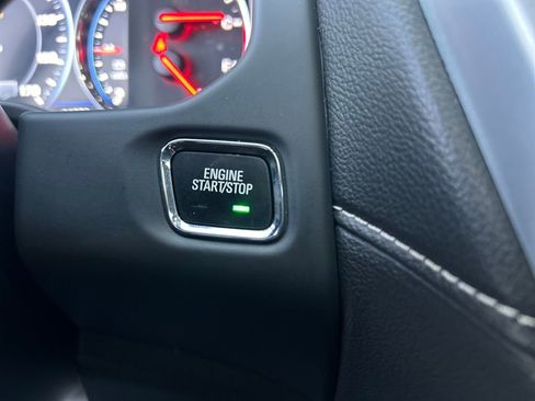 Used 2023 GMC Acadia SLT w/ Technology Package image 24