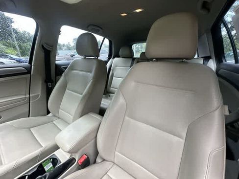 Used 2016 Volkswagen Golf SE FWD image 16