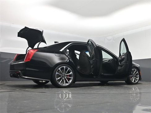 Used 2019 Cadillac CTS V image 70