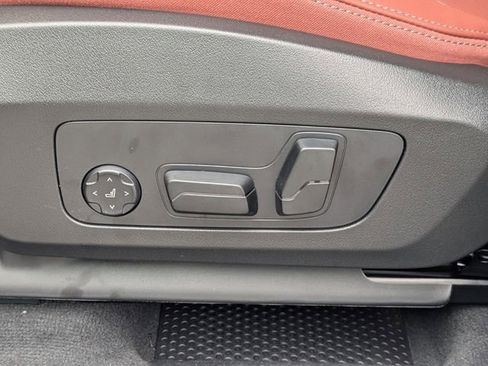 New 2026 BMW X1 xDrive28i w/ Convenience Package image 20