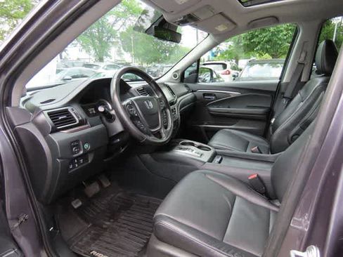Used 2022 Honda Ridgeline RTL image 2