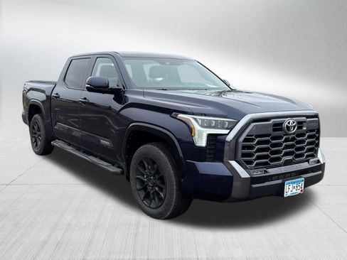 Used 2024 Toyota Tundra Platinum w/ TRD Off-Road Package AWD/4WD image 12