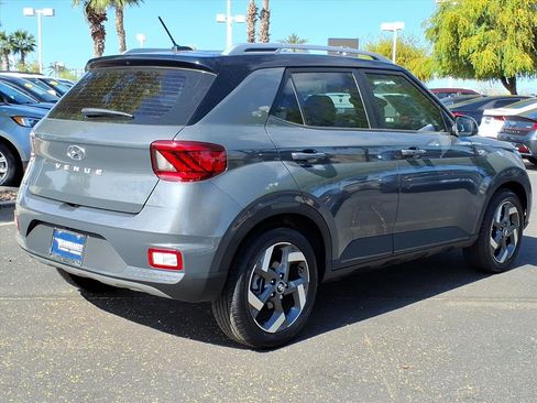 Certified 2025 Hyundai Venue Limited image 5