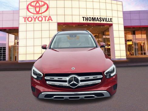 Used 2022 Mercedes-Benz GLC 300 image 2