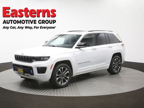 Used 2022 Jeep Grand Cherokee Overland AWD/4WD image 60