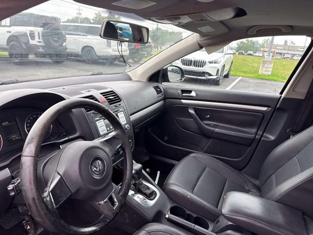 Used 2010 Volkswagen Jetta Limited Edition FWD image 10