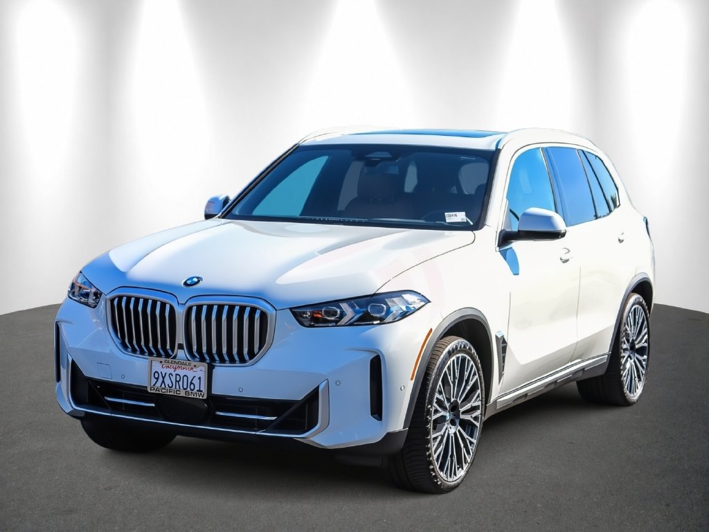 Used 2026 BMW X5 xDrive40i w/ Executive Package AWD/4WD image 3
