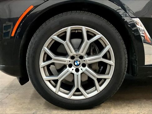 Used 2025 BMW X7 xDrive40i AWD/4WD image 12