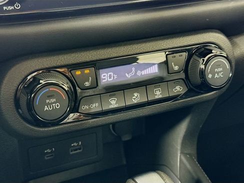 Certified 2024 Nissan Kicks SR w/ SR Premium Package image 17