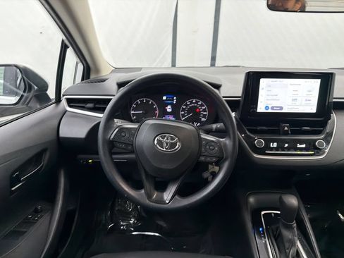 Used 2024 Toyota Corolla LE FWD image 21