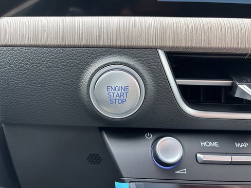 New 2025 Hyundai Sonata Limited image 21