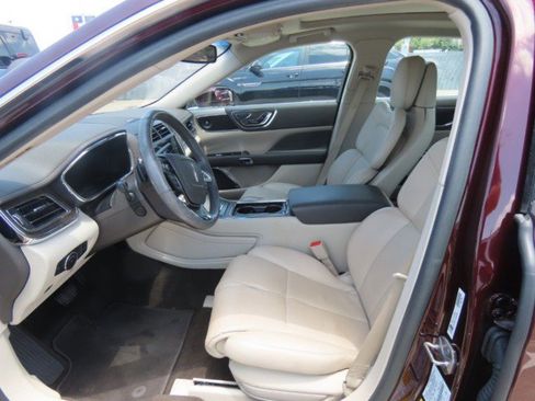 Used 2020 Lincoln Continental Reserve FWD image 22