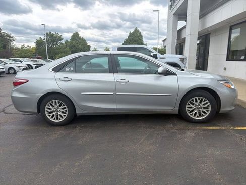 Used 2016 Toyota Camry LE FWD image 7
