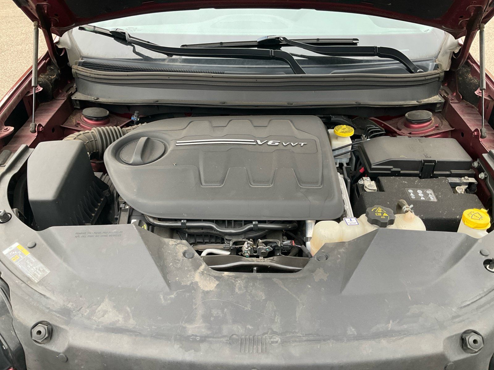 Used 2019 Jeep Cherokee Trailhawk AWD/4WD image 29