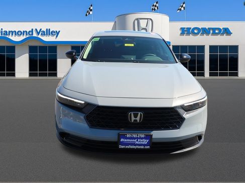 Certified 2025 Honda Accord SE image 2