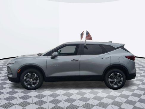Used 2023 Chevrolet Blazer LT w/ Driver Confidence Package FWD image 4