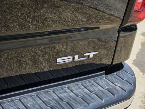 New 2026 GMC Sierra 1500 SLT w/ SLT Premium Package AWD/4WD image 11
