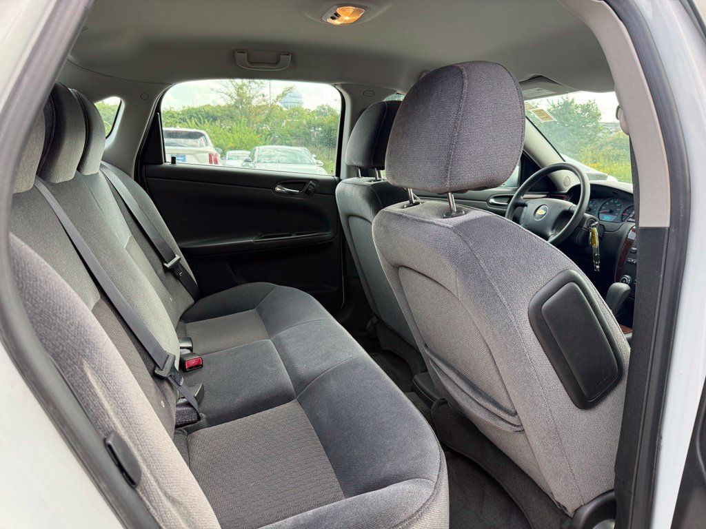 Used 2011 Chevrolet Impala LS FWD image 16