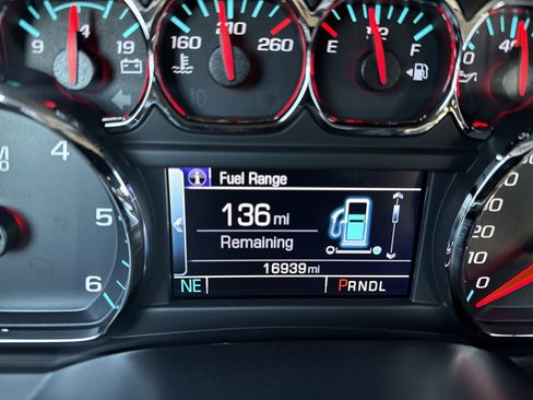 Used 2019 Chevrolet Silverado 1500 LT w/ All Star Edition image 27