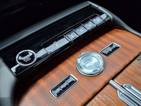 New 2026 Lincoln Navigator L Black Label AWD/4WD image 15