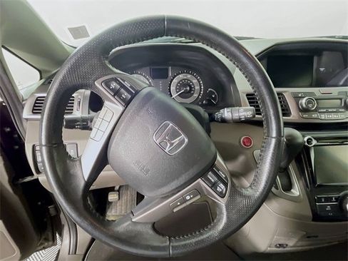 Used 2015 Honda Odyssey Touring image 12