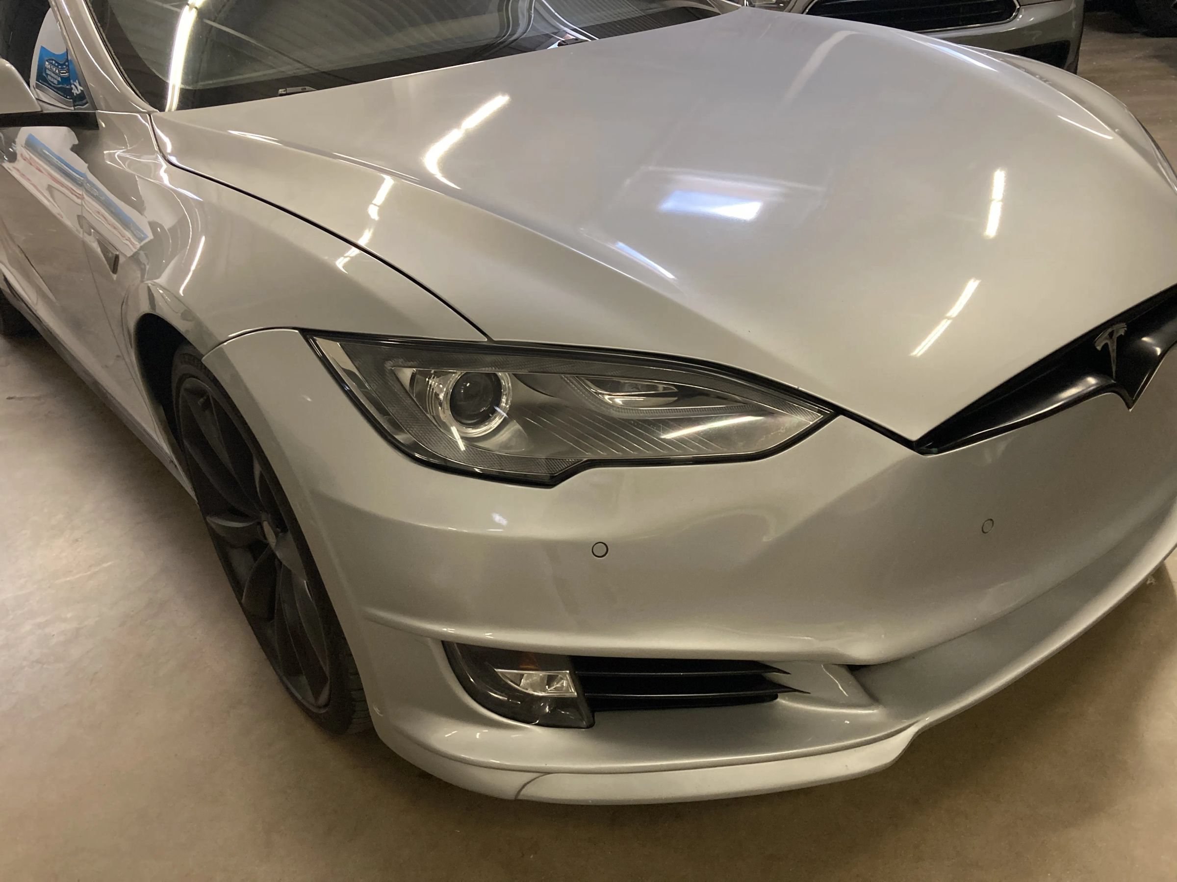 Used 2013 Tesla Model S Performance RWD image 36