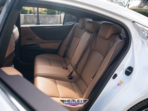 Used 2019 Lexus ES 350 Premium w/ Premium Package image 20