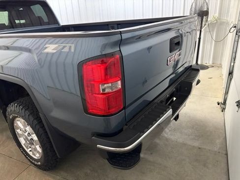 Used 2015 GMC Sierra 2500 SLE w/ SLE Preferred Package AWD/4WD image 6