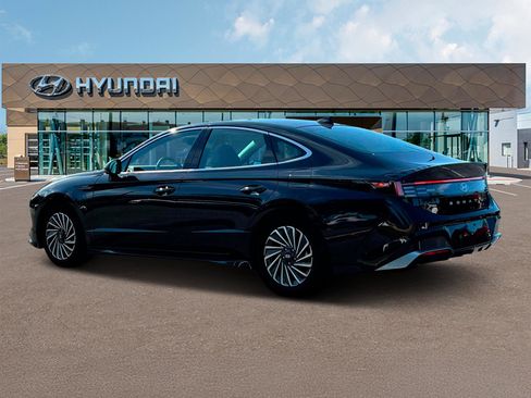 New 2024 Hyundai Sonata Limited FWD image 4