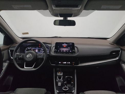 Used 2023 Nissan Rogue SV image 22