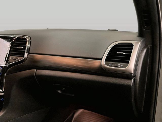 Used 2021 Jeep Grand Cherokee Laredo X AWD/4WD image 15