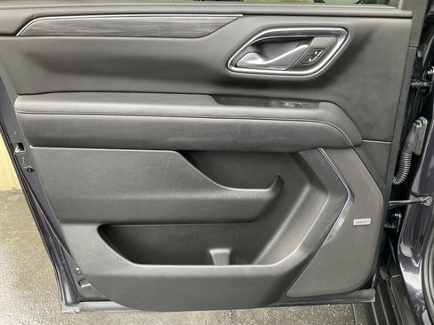 Used 2024 GMC Yukon XL SLT image 30