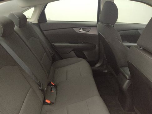 Used 2020 Kia Forte LXS FWD image 19