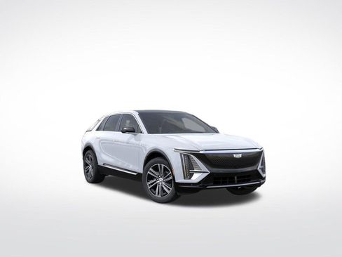 New 2026 Cadillac Lyriq Luxury AWD/4WD image 1