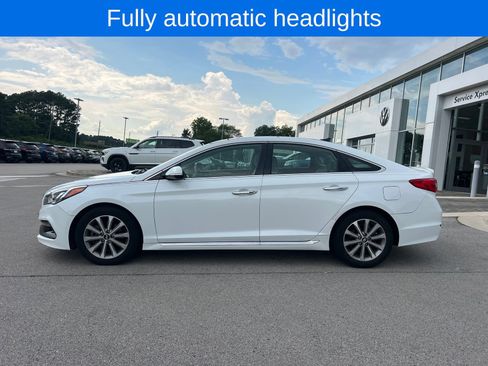 Used 2016 Hyundai Sonata Limited w/ Option Group 04 FWD image 10