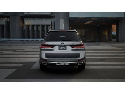 New 2026 BMW X7 xDrive40i image 5