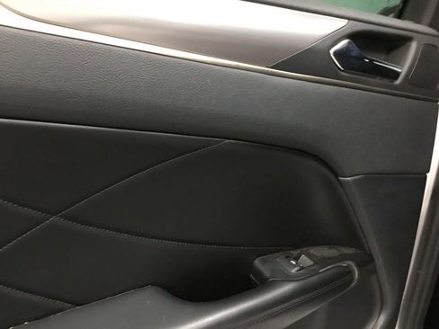 Used 2018 Lincoln MKC Premiere image 12