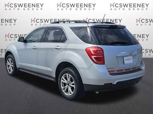 Used 2017 Chevrolet Equinox LT w/ Convenience Package FWD image 3
