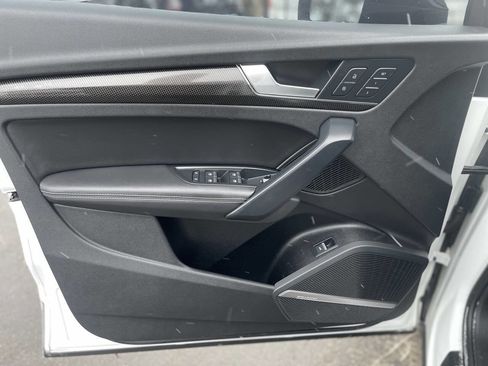 Used 2019 Audi SQ5 Prestige w/ Prestige Package image 15