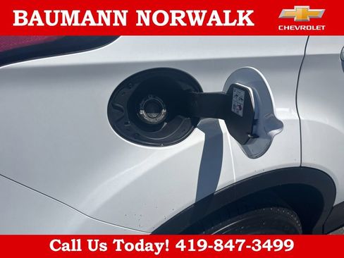 Used 2017 Ford Escape SE FWD image 14