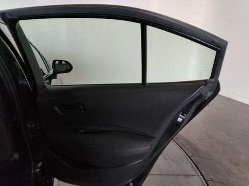 Used 2022 Toyota Corolla LE image 31